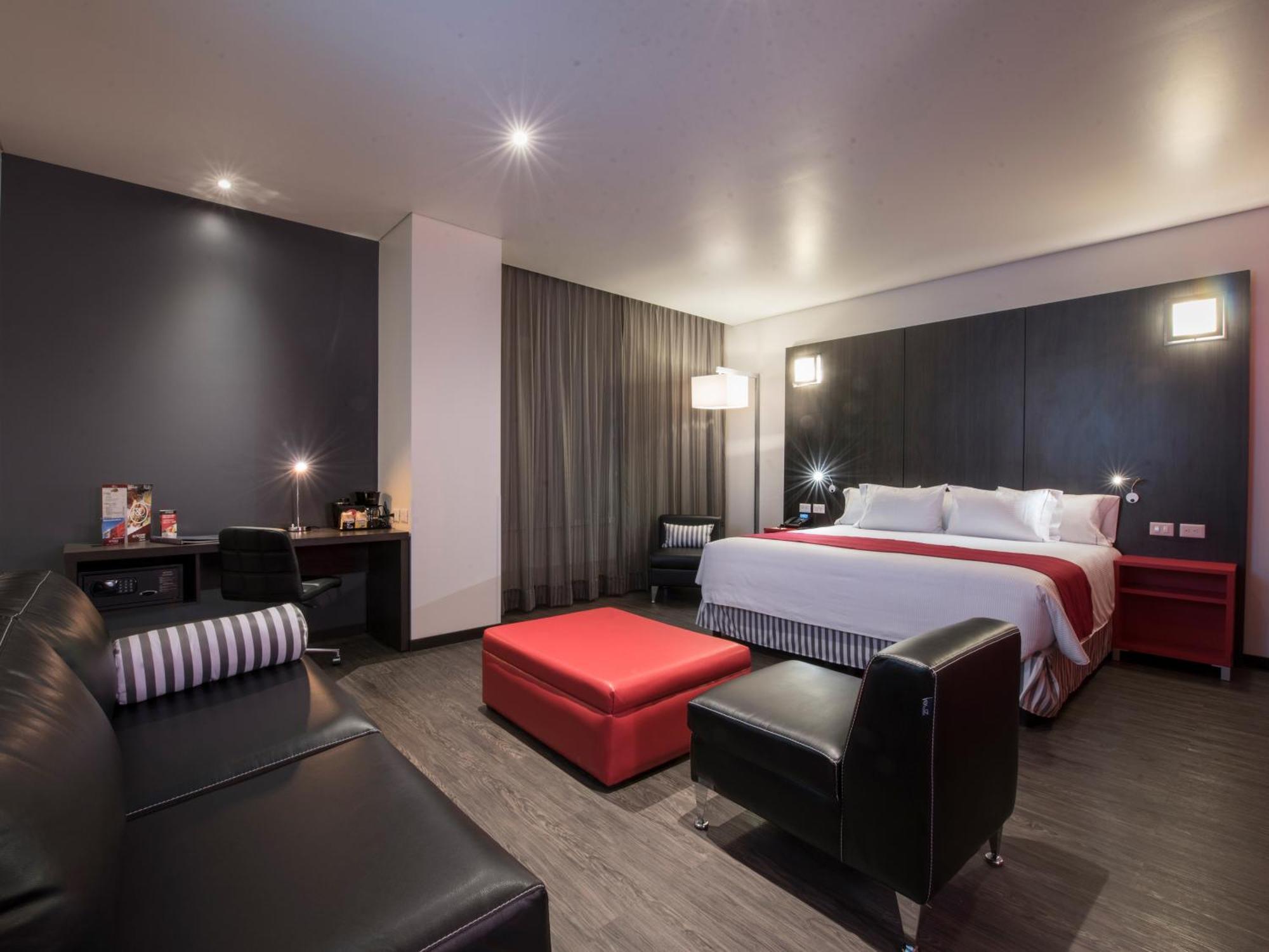 Ramada Encore By Wyndham Aguascalientes Exteriör bild
