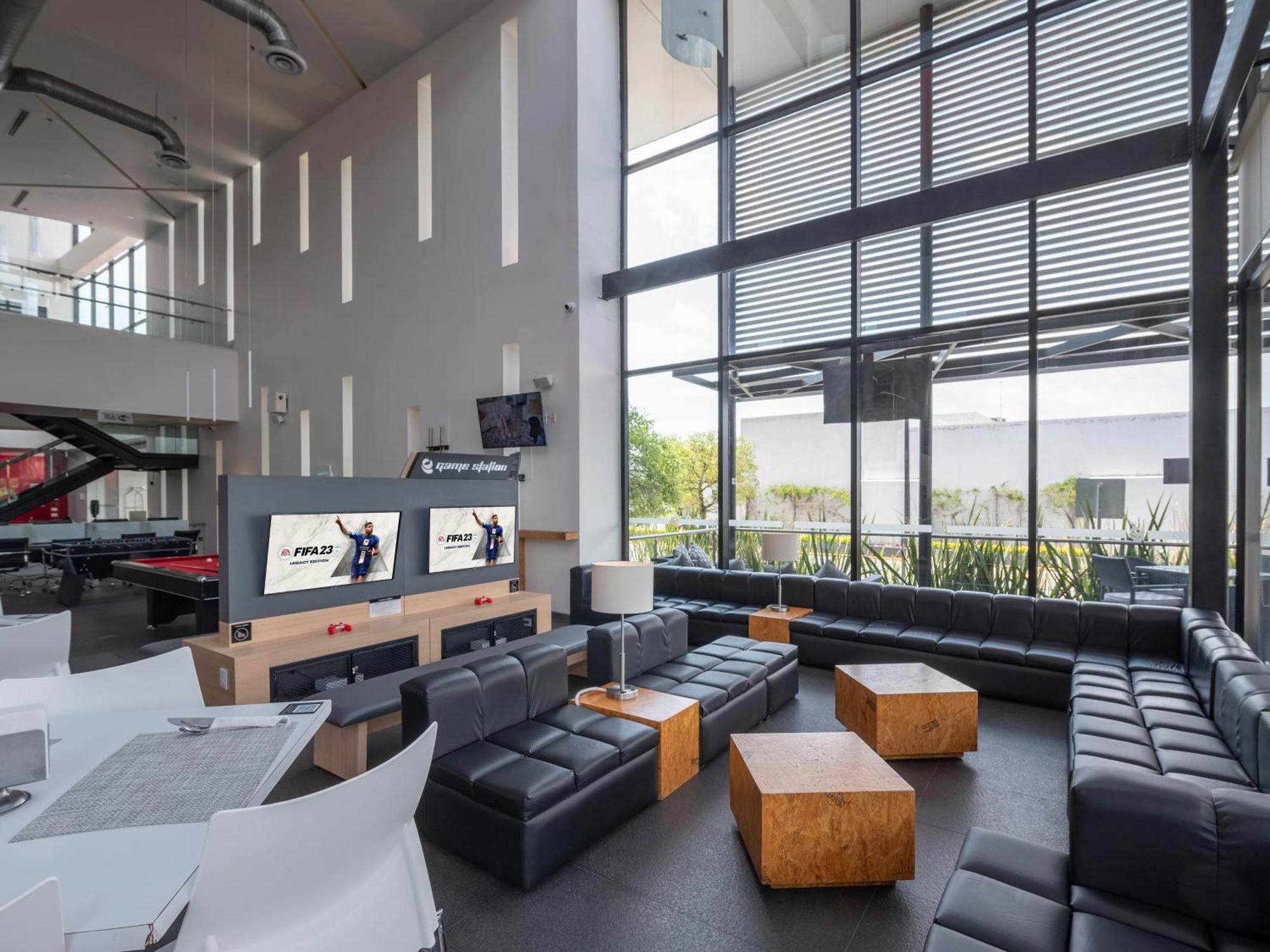 Ramada Encore By Wyndham Aguascalientes Exteriör bild